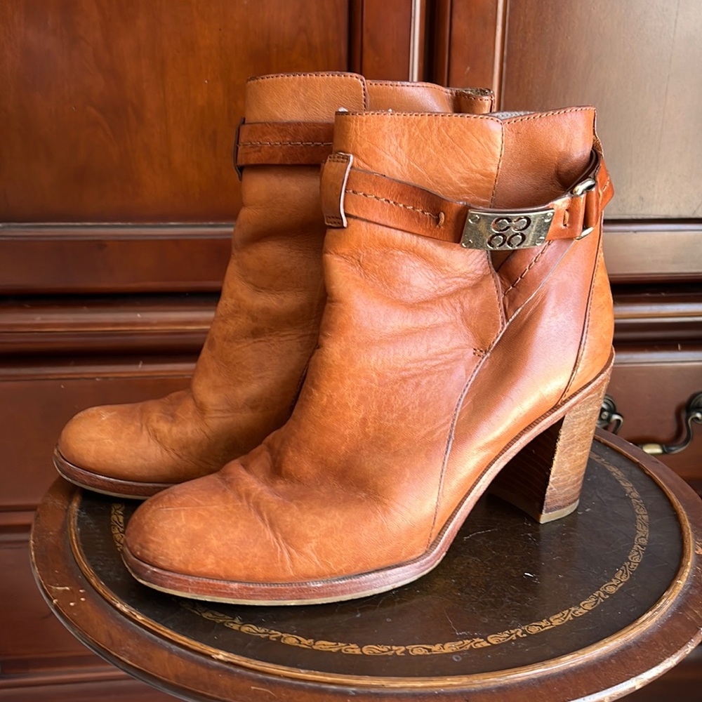 Super vintage COACH boots 👢